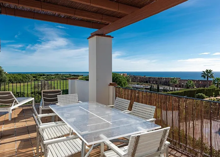 2113-Beautiful 2 Beds Apt With Seaview