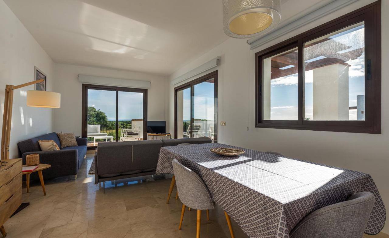 2113-beautiful 2 Beds With Seaview